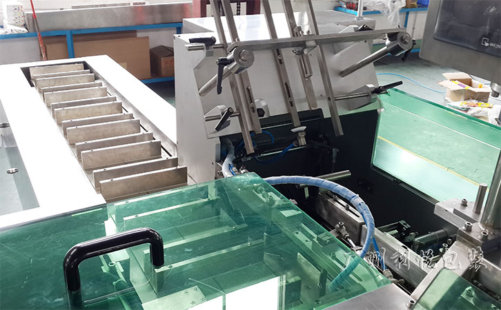 药品装盒包装生产线