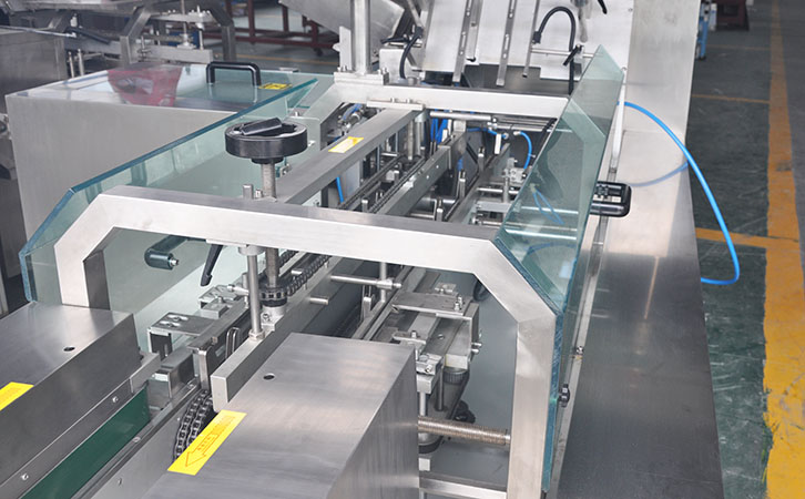 面膜装盒机封盒机构 面膜装盒机封盒机构