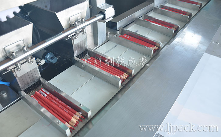 铅笔全自动装盒机(自动下料)